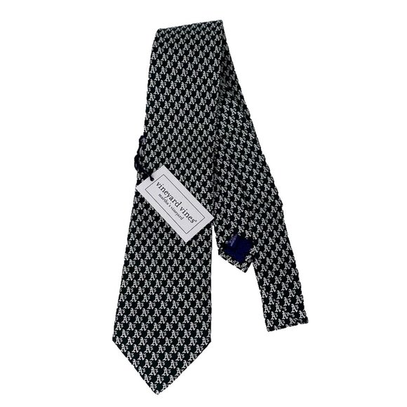 Vineyard Vines Oakland Athletics A's Silk‎ Tie Green MLB Baseball Mens $85 - Picture 2 of 5